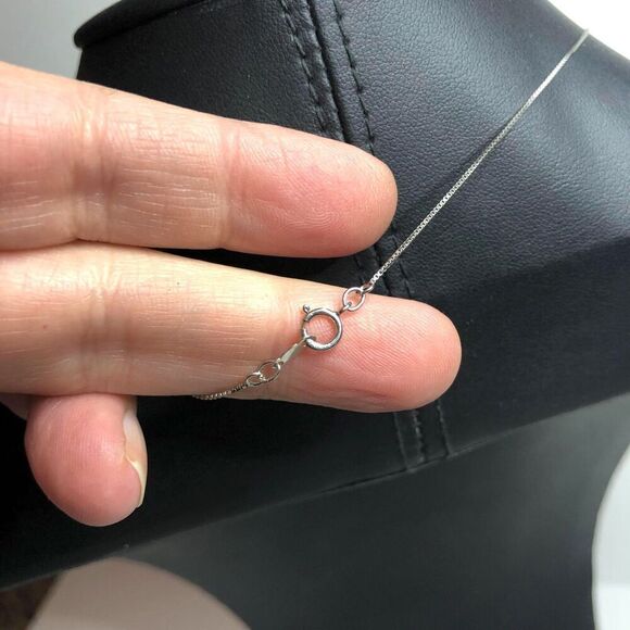 1670 Sterling silver 925 Key w/ lucky clover diamond accent Necklace 18" 3.7g - Picture 3 of 3